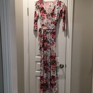 PinkBlush Maternity Floral 3/4 Sleeve Maxi Dress